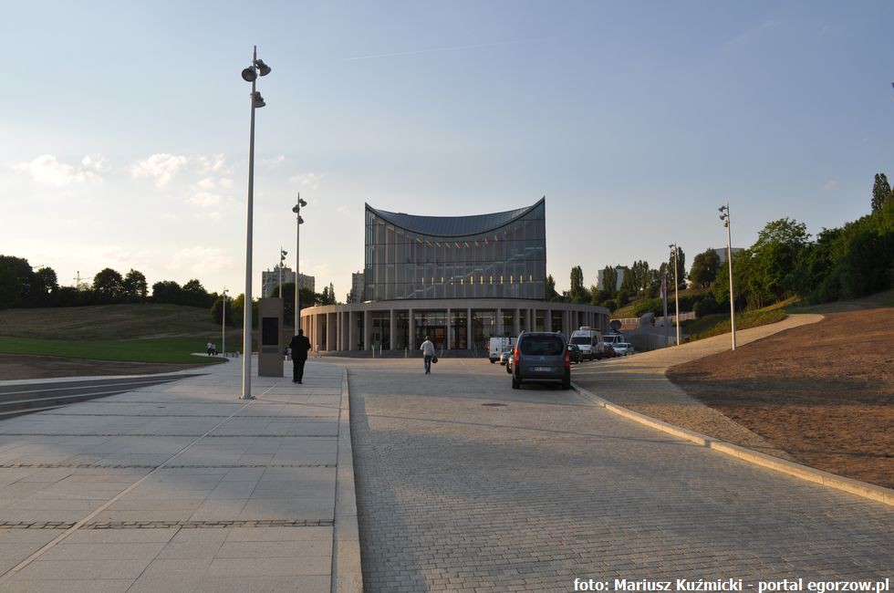 Autobusem spod Filharmonii na stadion przy ul. Śląskiej w dniu meczu