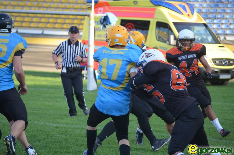 Sparingi i ligi na wyjeździe. Zagrają też dla Igi i zrekrutują futbolistów
