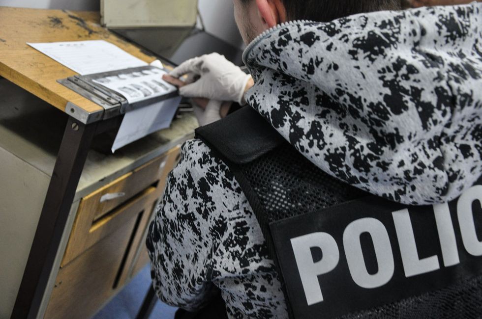Fałszywi policjanci w rękach tych prawdziwych