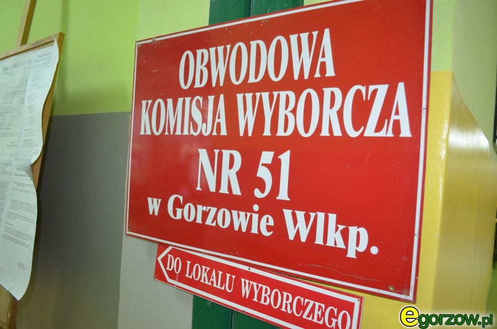 Krzysztof Hauba dziękuje swoim wyborcom za głosy