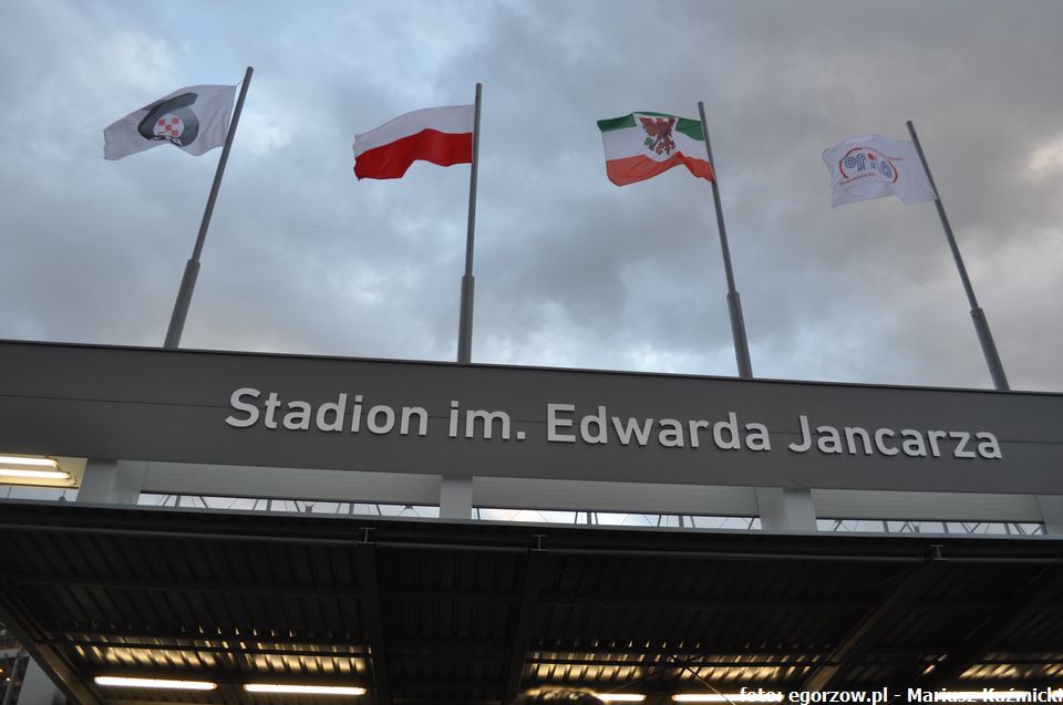 Bomba pod stadionem, której nie ma