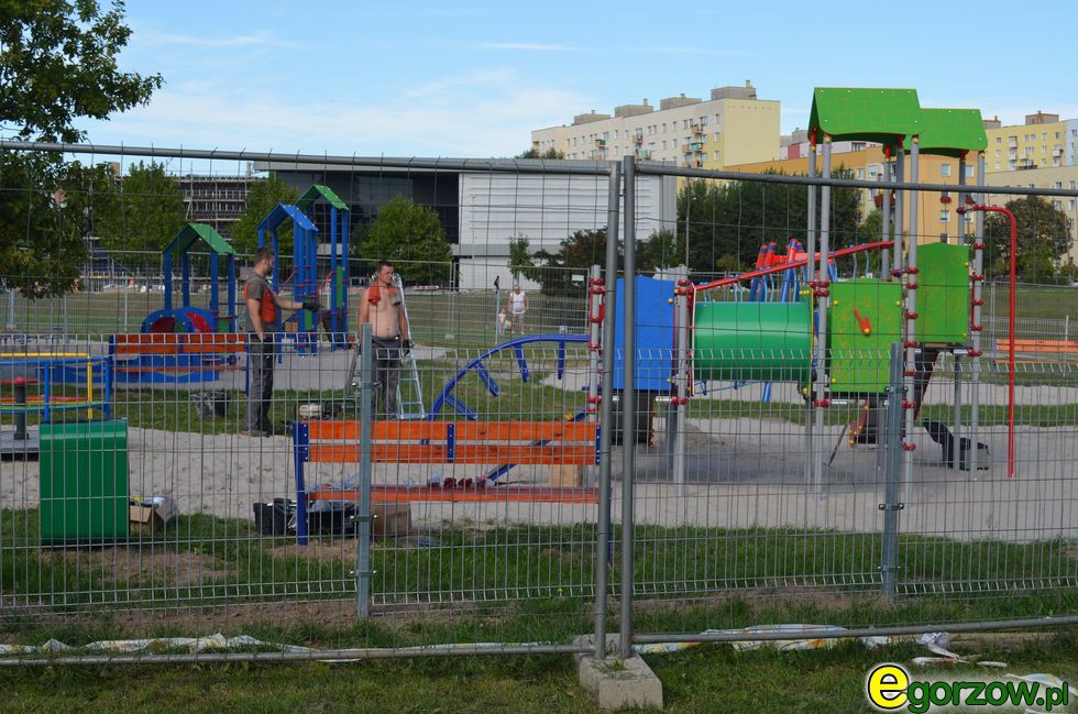 W parku Górczyńskim działa już nowy plac zabaw