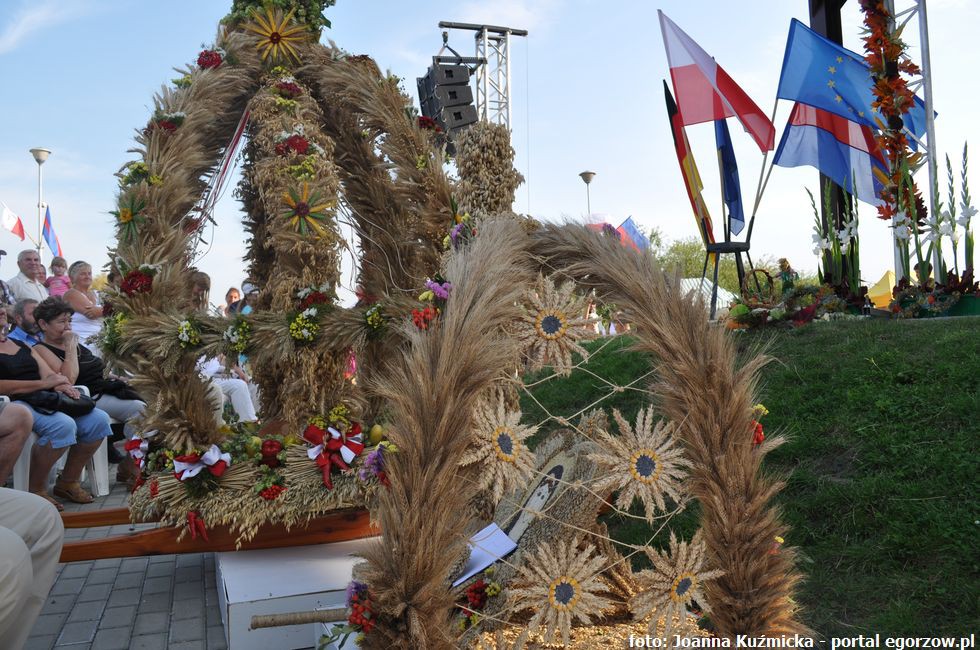 Powiatowe Święto Plonów w Santocznie – wsi, która świętuje 250-lecie istnienia