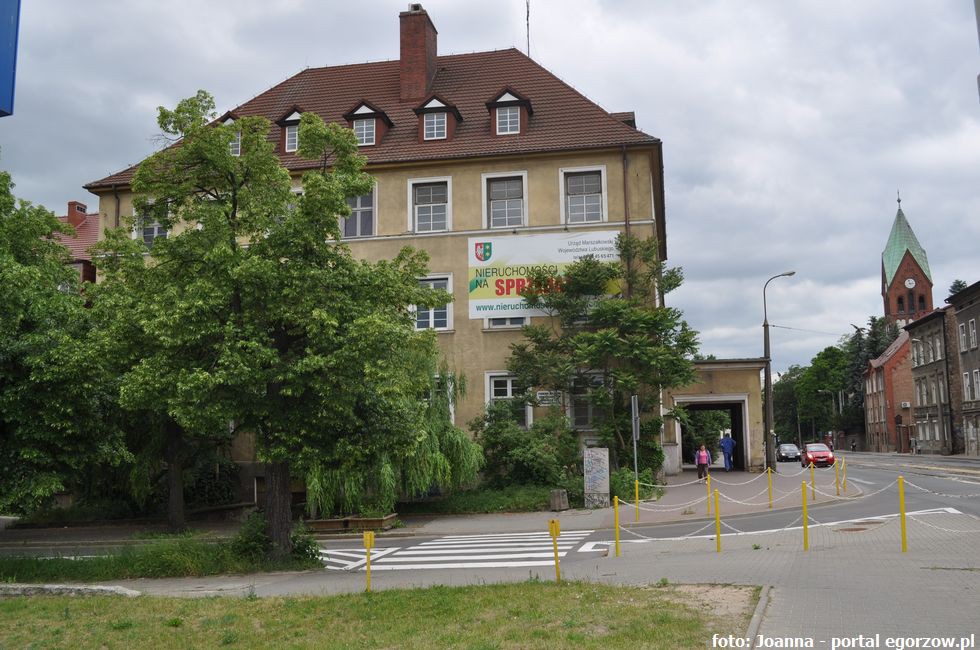 Centrum Edukacji Zawodowej i Biznesu przy ulicy Warszawskiej