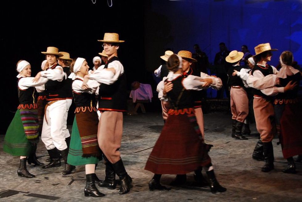 Mali Gorzowiacy pomogli grupie folklorystycznej z Nepalu
