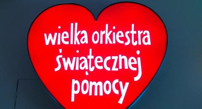 Spot WOŚP sztabu 2213 przy SP 2 z Jurkiem Owsiakiem
