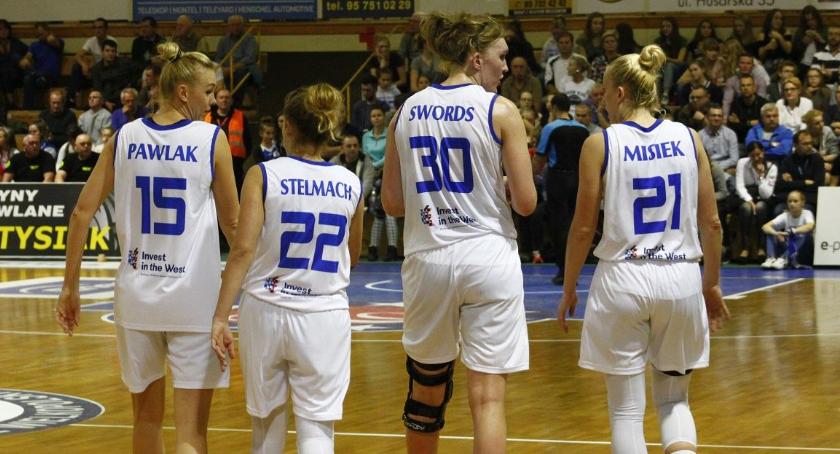 Poznanianki zarzucone rzutami za trzy przez AZS AJP