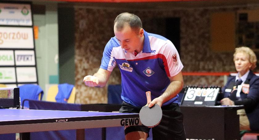 Puchar Polski, piłkarskie testy i sporo w halach