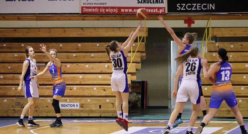 Gościnne koszykarki, SKS i Stal pokazały moc, szczęśliwy Stilon