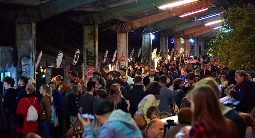 Wejście smoka! Nocny Market wraca do łask.