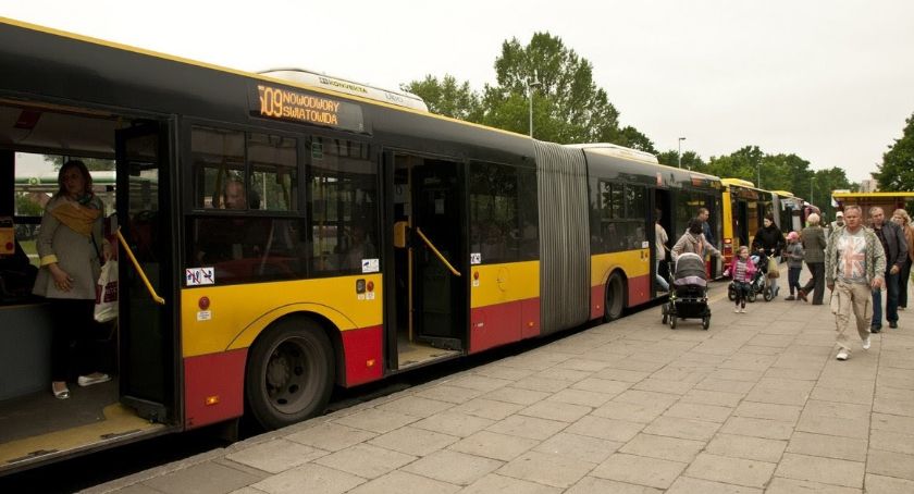 Komunikacja w czasie wakacji