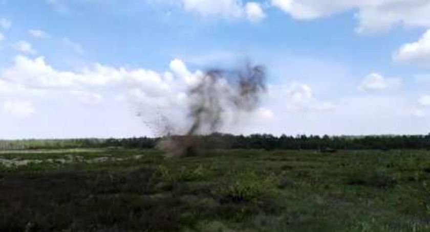 Bomba zdetonowana. Pocisk z Bródna w rękach Wojska Polskiego.