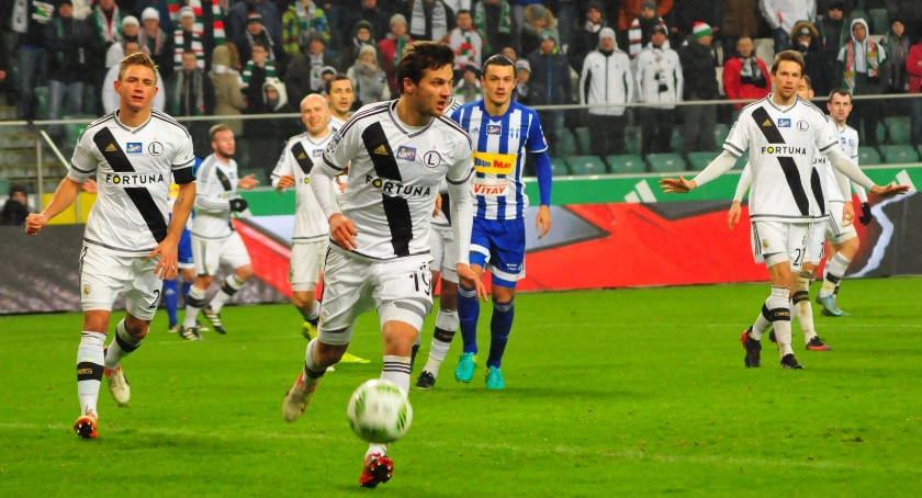 Legia przerywa dobrą passę w meczu z Wisłą Płock