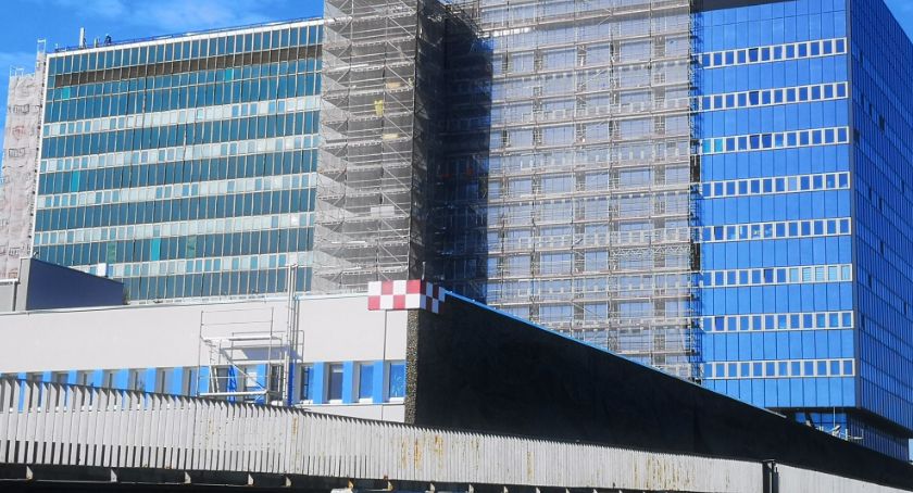 Centrum Zdrowia Dziecka kontra koronawirus