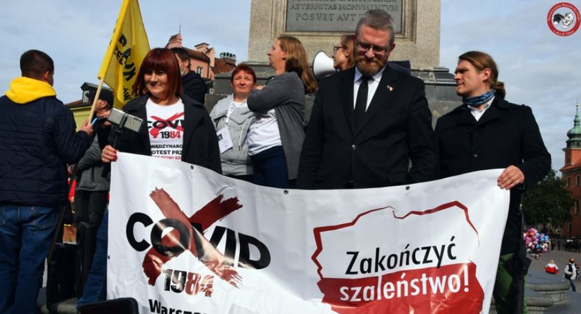 Protest antycovidowców  - stop dyktaturze maseczek! [ZDJĘCIA]