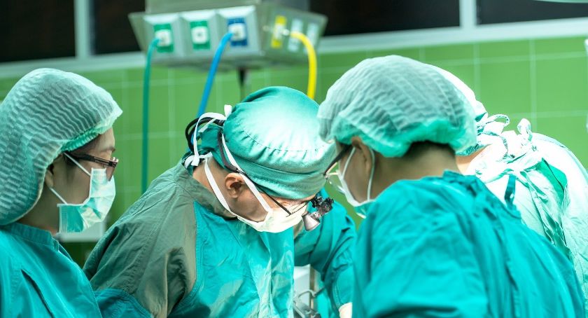 Ograniczenie lub wstrzymanie planowych zabiegów - zalecenia NFZ dla szpitali