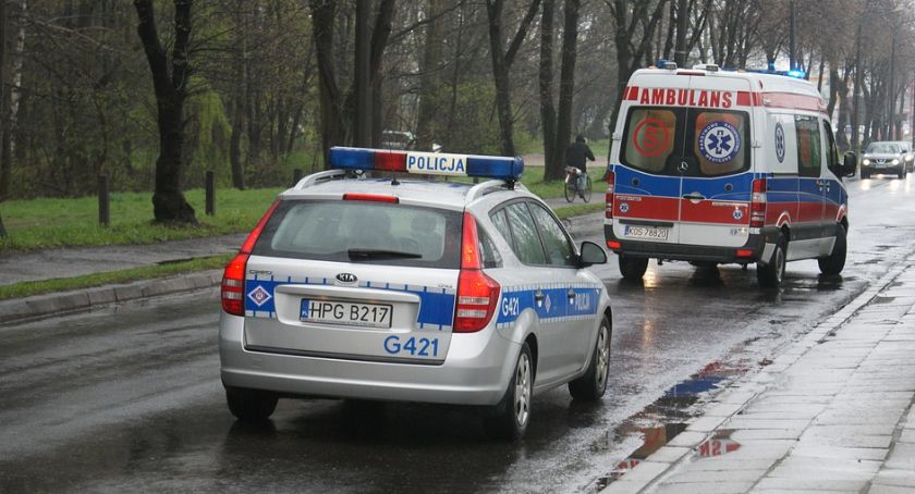Ratownicy udzielali pomocy, a w tym czasie okradli ich karetkę