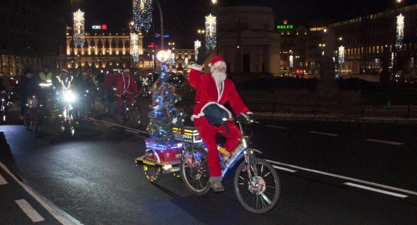 Masa Krytyczna przejechała przez Warszawe, ale nie w ramach protestu