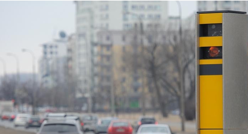 Na warszawskie ulice wracają fotoradary. Sprawdź, gdzie są zlokalizowane