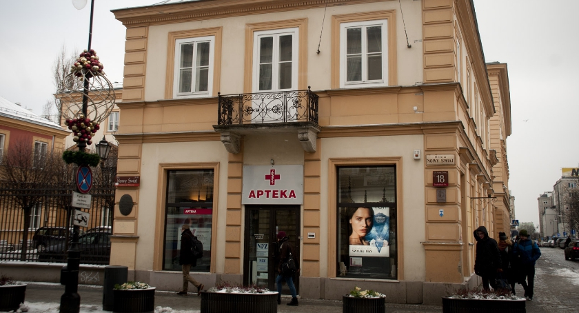 Najstarsza apteka w Warszawie może zniknąć z mapy miasta