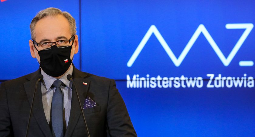 Lista obostrzeń po 17 stycznia. Co czeka Polaków w najbliższych tygodniach? 
