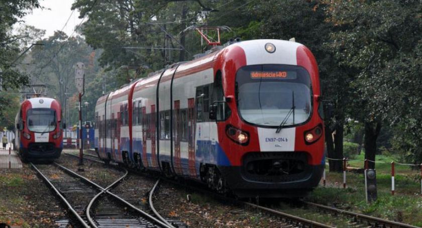 UWAGA: Weekendowe zmiany w kursowaniu pociągów WKD