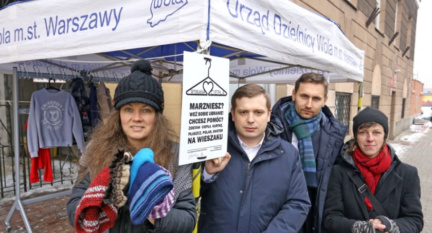 Wymiana ciepła. Warszawiacy dzielą się ciepłymi ubraniami