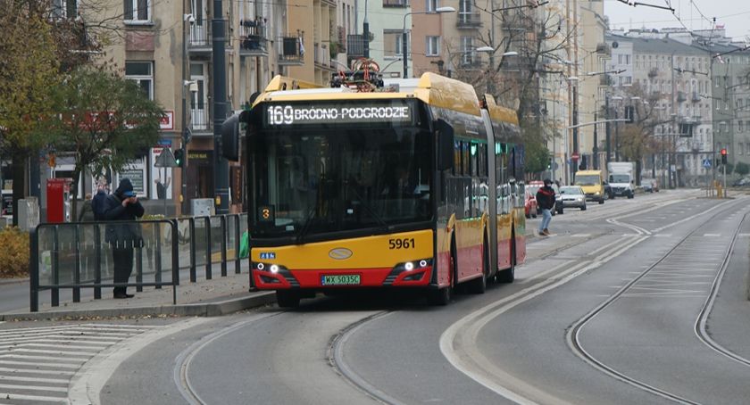 UWAGA: Stała zmiana rozkładów jazdy większości warszawskich linii autobusowych