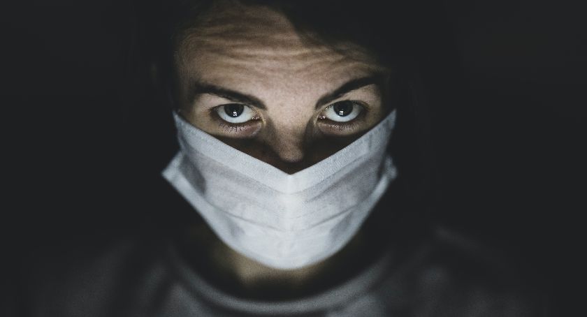 Kto nas odbuduje czyli jak rząd ucieka od własnych błędów