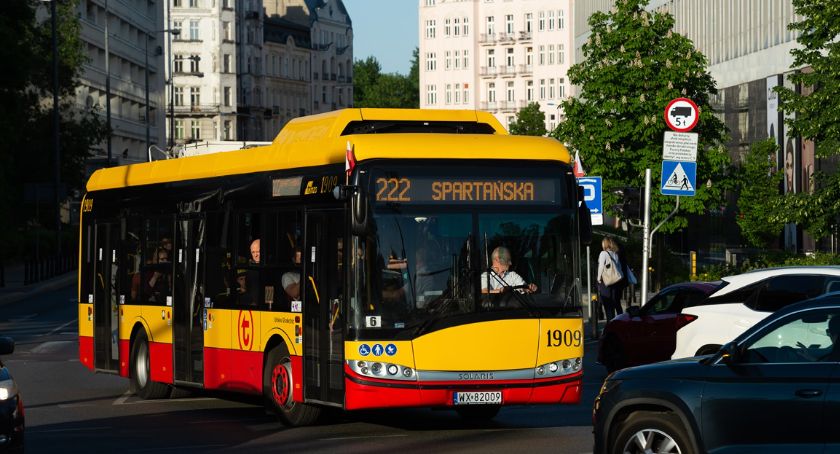 PILNE: Weekendowe utrudnienia w kursowaniu transportu publicznego w Warszawie