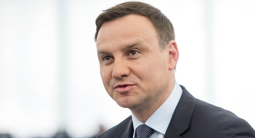 Kara za publiczne obrażanie prezydenta? Influencer trafi przed sąd