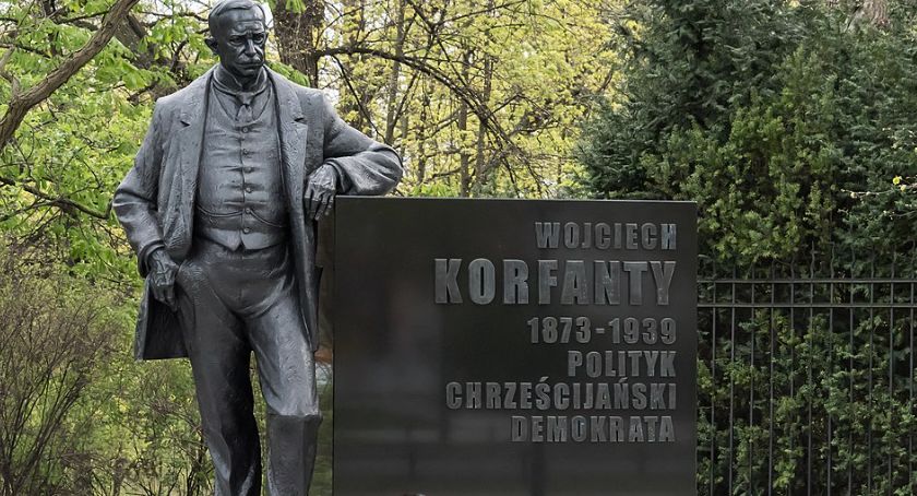Dyktator to brzmi dumnie: książka o Wojciechu Korfantym na stulecie Powstania Śląskiego