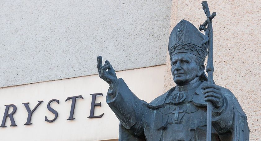 Reakcją na zamach na Papieża były marsze przeciw przemocy