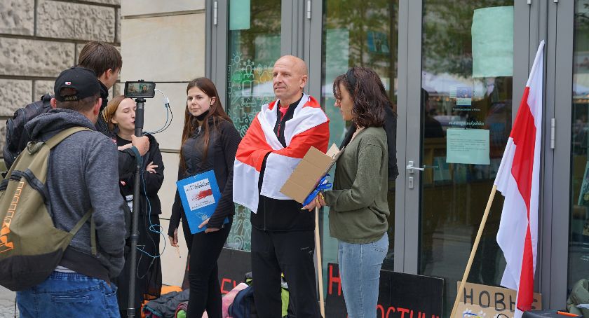 Rozpoczął się protest głodowy Białorusinek. Żądają sankcji UE wobec Białorusi