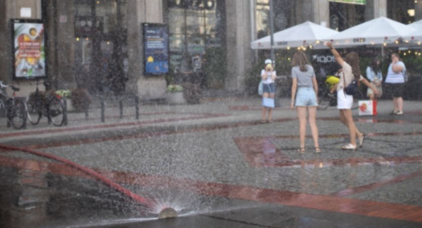 Gdzie będą kurtyny wodne? Np. na Placu Zamkowym [LISTA]
