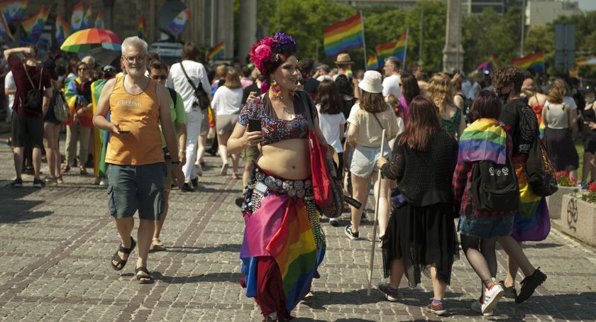 Parada Równości: Rafał Trzaskowski - Witam Warszawę tolerancyjną! [FOTORELACJA]