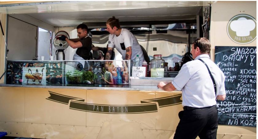 Wielki powrót food trucków: druga odsłona w Markach [KONKURS]