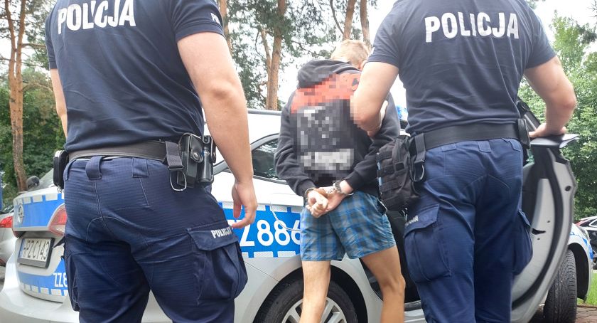 Wszedł na dach szkoły i... wyłamał dwa kominy