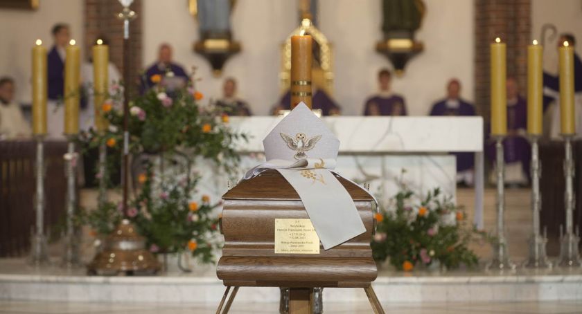 Ostatnie pożegnanie abp Henryka Hosera (ZDJĘCIA)