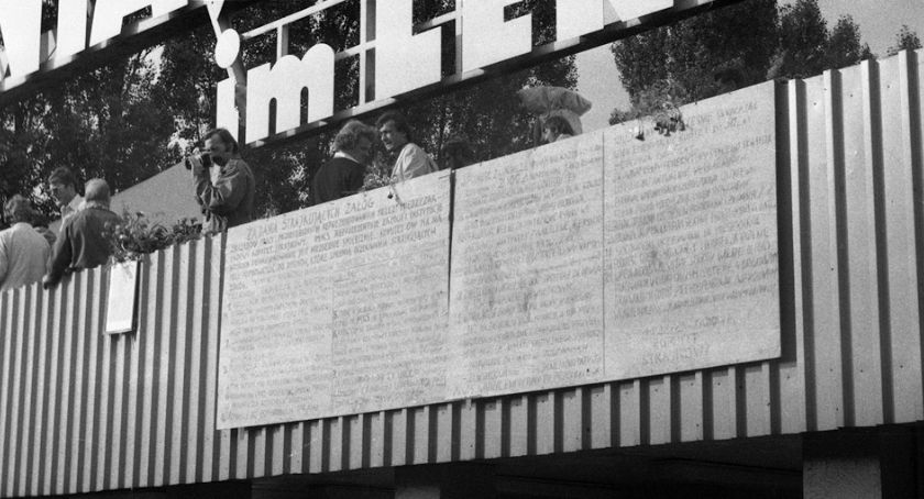 Sierpień 1980: rozwaga wśród zagrożeń