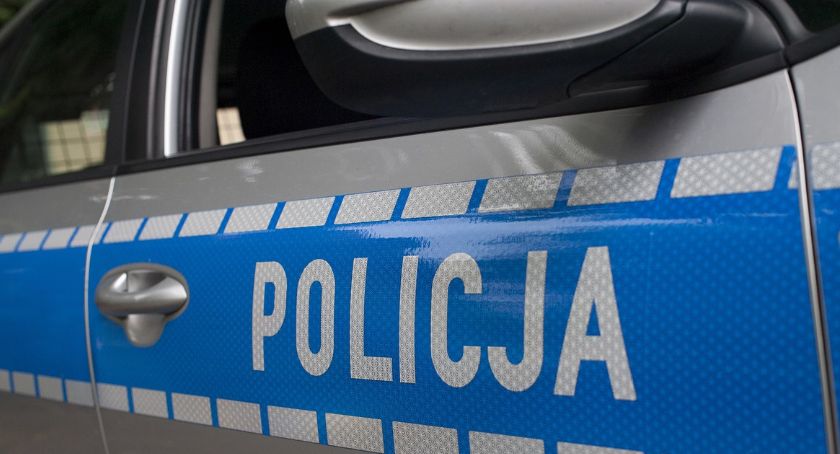 Filmowa akcja. Uciekał przed policją pod prąd. W końcu zderzył się z innym radiowozem