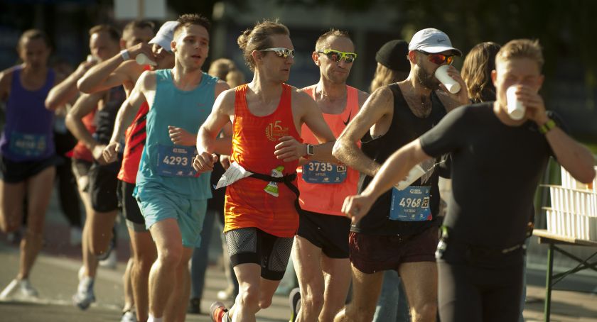 Maraton Warszawski i Półmaraton Warszawski 2021 [FOTORELACJE]