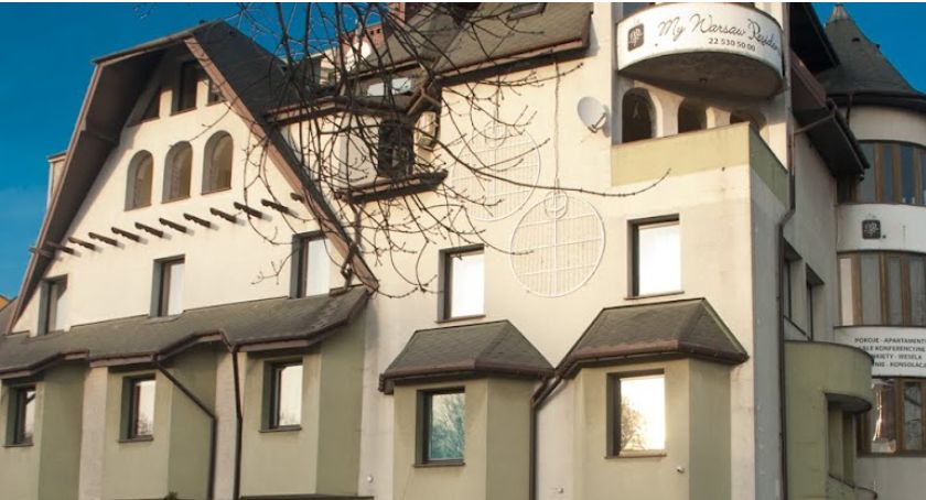 Czarny Kot: miasto muruje wejścia 