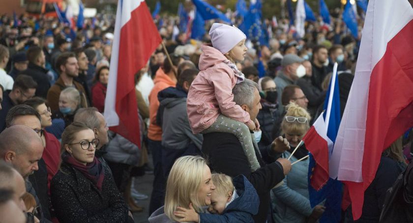 Jest wniosek do sądu, będzie zawiadomienie do prokuratury - narodowcy stworzyli zagrożenie na kontrmanifestacji?