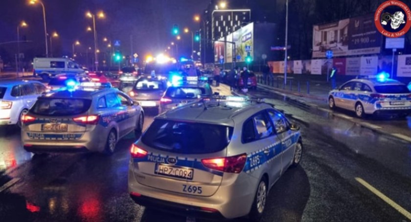 Sceny niczym z filmu akcji: uszkodzone 9 aut, 1 osoba ranna - pościg przez trzy dzielnice (ZDJĘCIA)
