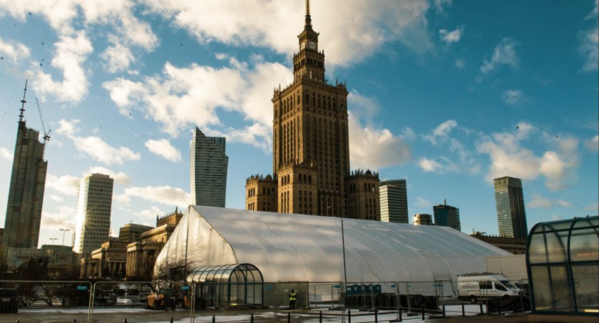 Zbliża się 30. Finał WOŚP. Orkiestra Owsiaka szykuje wielkie namioty. Jak do nich wejść?