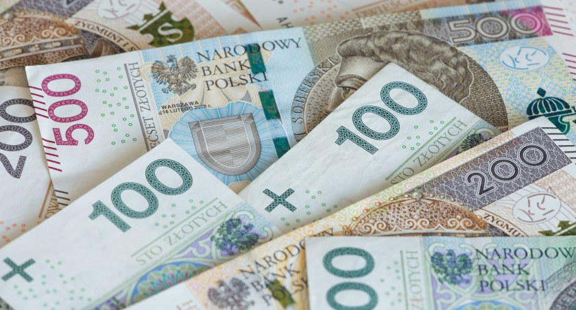 Pojawił się nowy projekt ustawy covidowej. Odszkodowanie za zakażenie w miejscu pracy