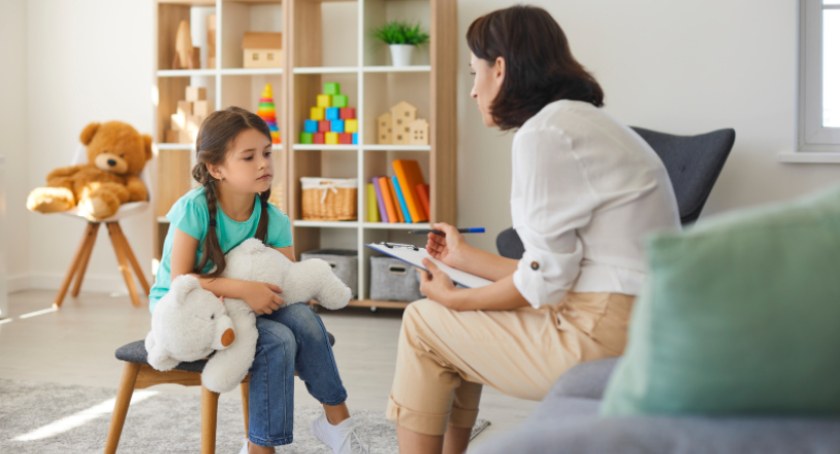 Bezpłatne wsparcie psychologiczne dla dzieci i młodzieży z Ukrainy 