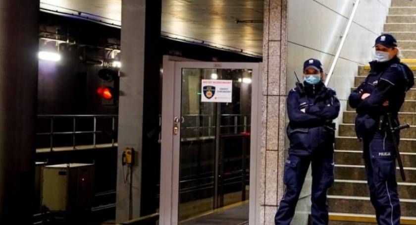 Było 500 zł mandatu za przeskoczenie bramki, teraz zostały otwarte - reakcja mieszkańców