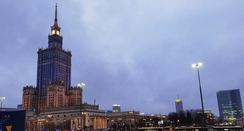 Warszawa szykuje się do nadawania numerów PESEL obywatelom Ukrainy
